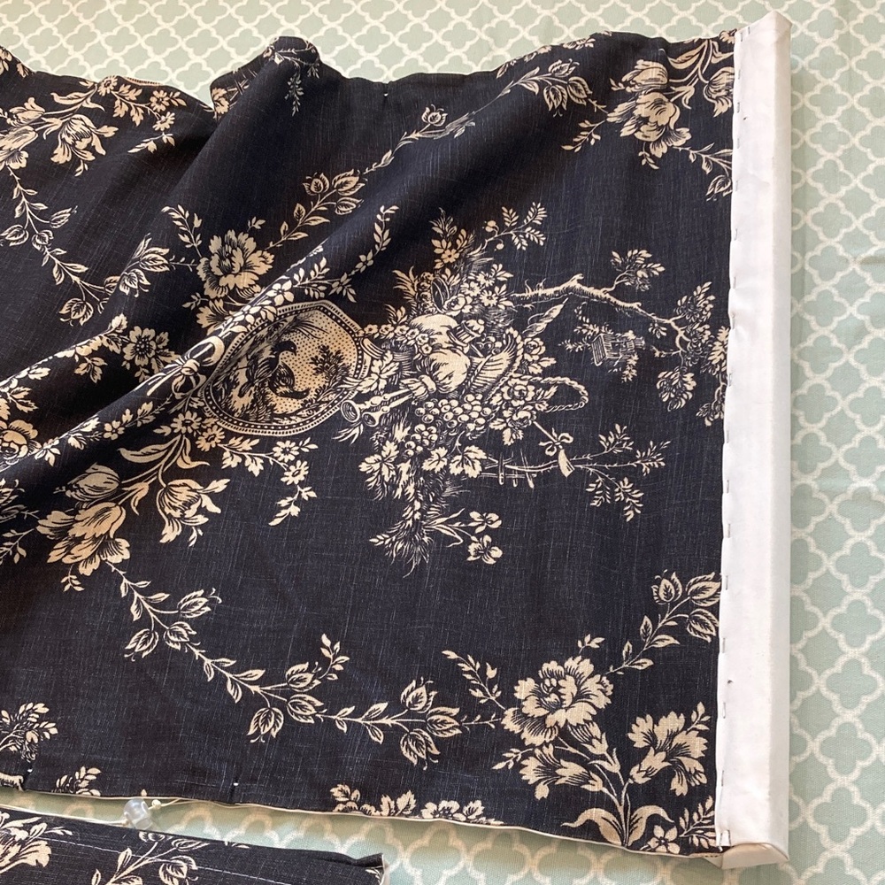 Set of Two French Door Relaxed Roman Shades Country House Toile Off Black Beige - Picture 6 of 12